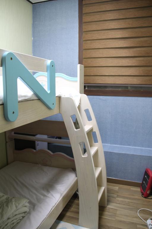 Backpackers' House Hotel ปูซาน ภายนอก รูปภาพ