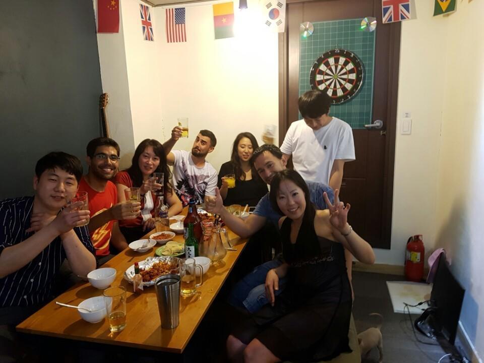 Backpackers' House Hotel ปูซาน ภายนอก รูปภาพ