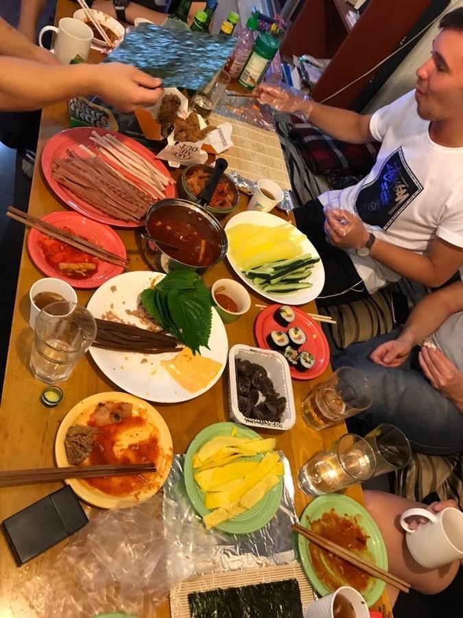Backpackers' House Hotel ปูซาน ภายนอก รูปภาพ